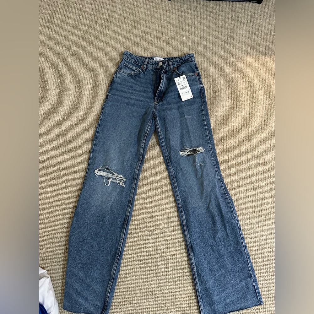 Dark wash Zara long distressed jeans - NWT